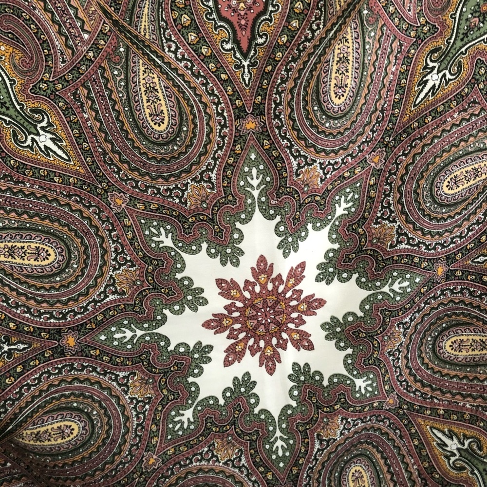 Floral Tapestry/ Scarf *Made in Italy! - Picture 2 of 3